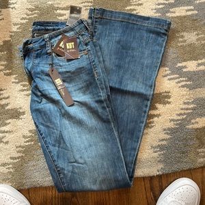 Jut Chrissy Flare Jeans